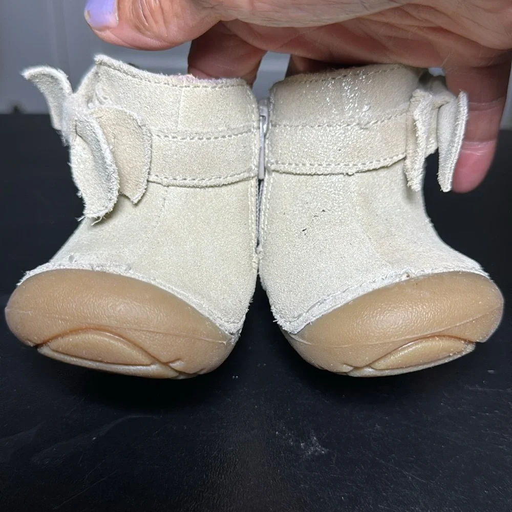Stride Rite gold metallic sparkle bow boot 3M